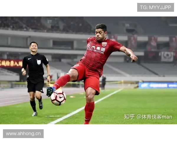 莱比锡防线近期表现稳健,防守端持续保持稳定 莱比锡防线近期表现稳健,防守端持续保持稳定