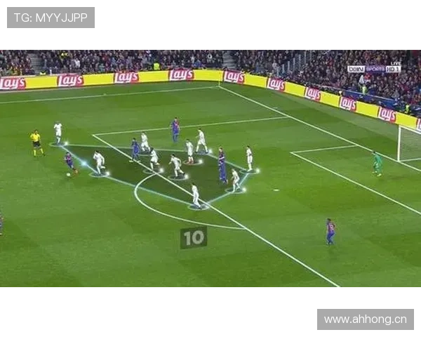 巴黎中场失控致攻防转换混乱,问题已逐步反映在比赛表现中 巴黎中场失控致攻防转换混乱,问题已逐步反映在比赛表现中